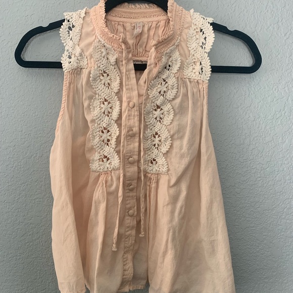 Free People Tops - Free People Blush Lace Crochet Button Up Sleeveless Blouse- XS